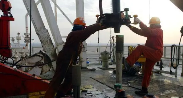Kuwait commences merger of state oil firms KNPC and KIPIC, Kuna reports