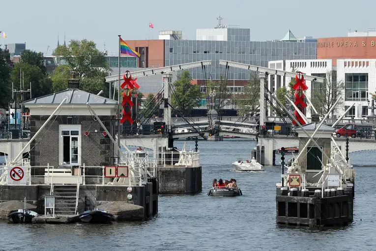 Yves Herman - RC15243C6800