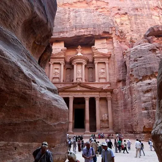 In Jordan number of tourists dropped in January-April 2024