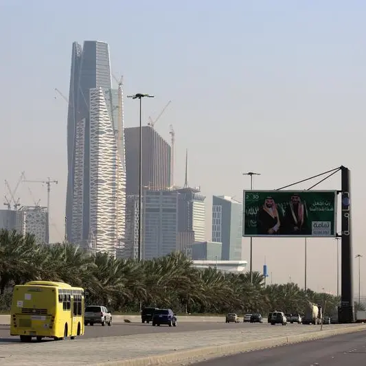 شركات أجنبية تتقدم بطلبات للاستثمار في سوق النقل السعودية
