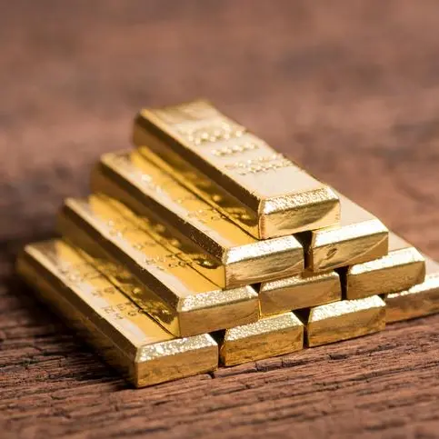الذهب يتراجع من أعلى مستوى في أسبوعين مع جني المستثمرين للأرباح