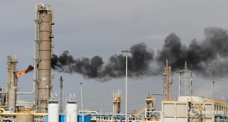Egypt plans $4bln investment in six refinery projects, minister says
