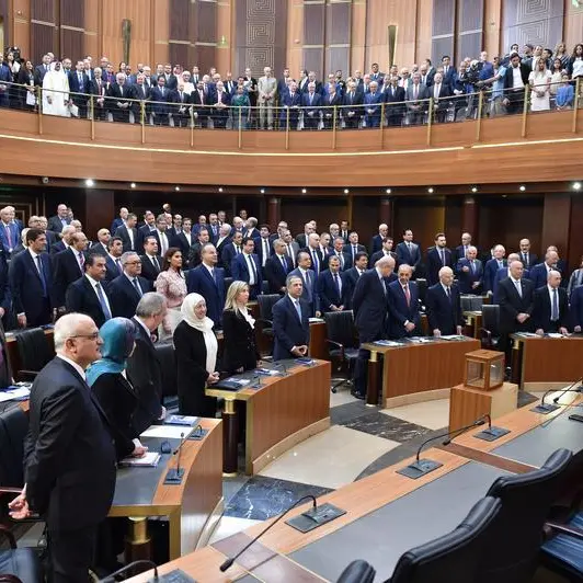 البرلمان اللبناني يستكمل مناقشة الموازنة وانتقادات لخلوّها من خطة اقتصادية