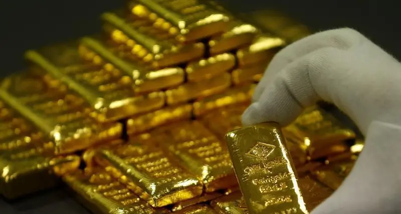 أسعار الذهب تتجاوز 1400 دولار للمرة الأولى منذ سبتمبر 2013