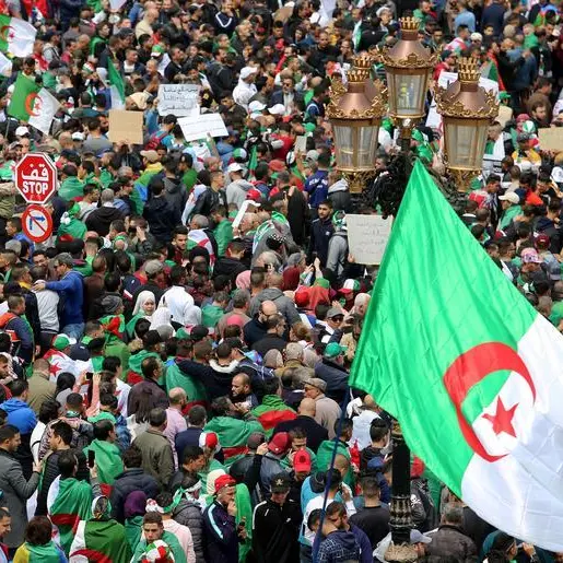 الإذاعة الرسمية: محكمة جزائرية تأمر بحبس شريك \"كيا موتورز\" في مزاعم فساد
