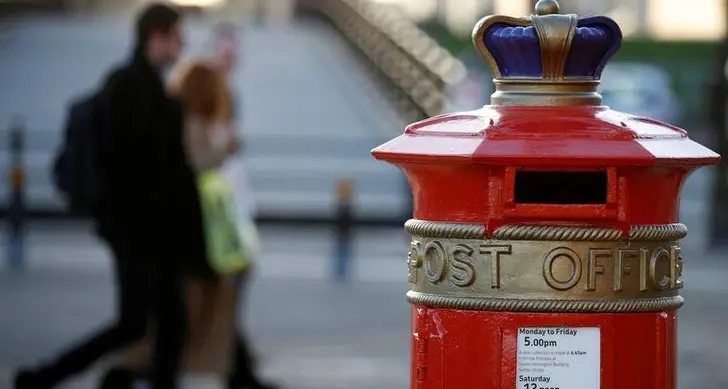 UK expats say slow mail service prevents them from casting EU-vote