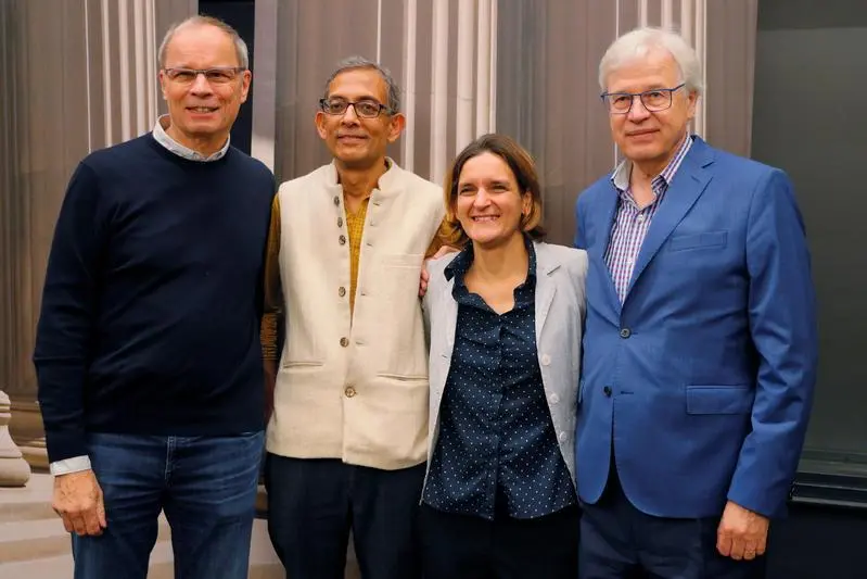 Reuters Images/Brian Snyder