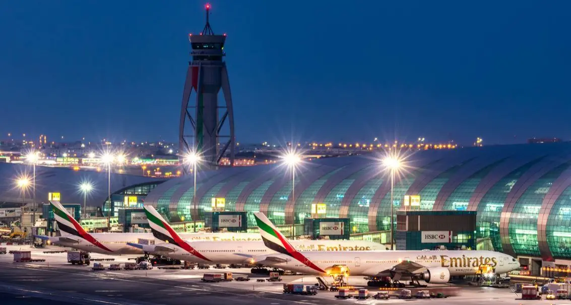 كيف تأثرت حركة الطيران في الإمارات بفيروس كورونا؟