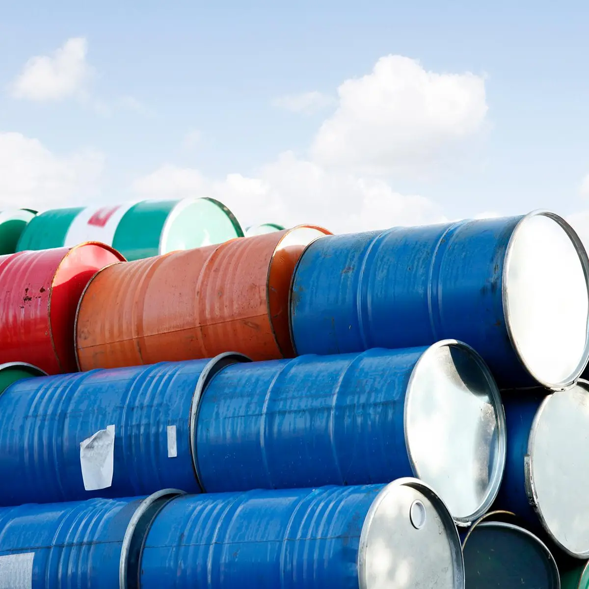 صادرات النفط السعودي تقفز 75% في مارس