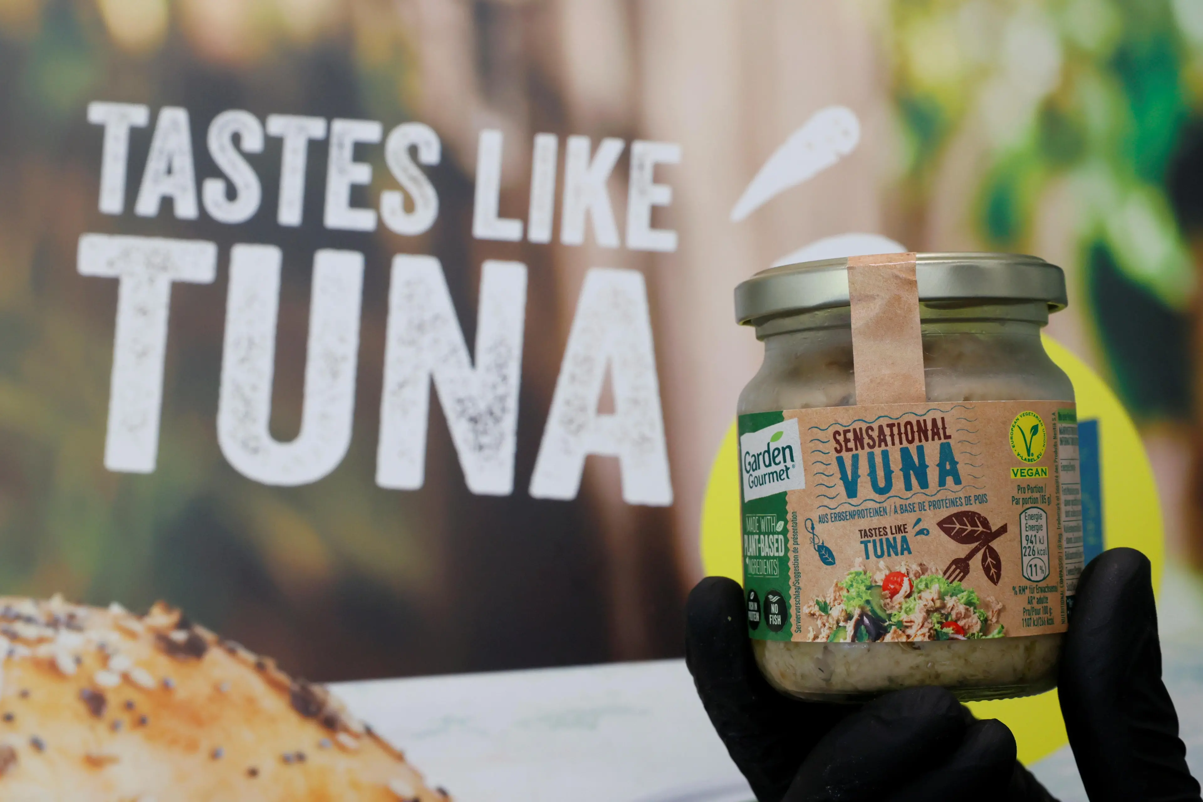 Reuters Images/Denis Balibouse