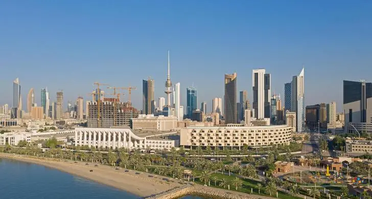 Kuwait, Bahrain discuss strengthening civil aviation coop.