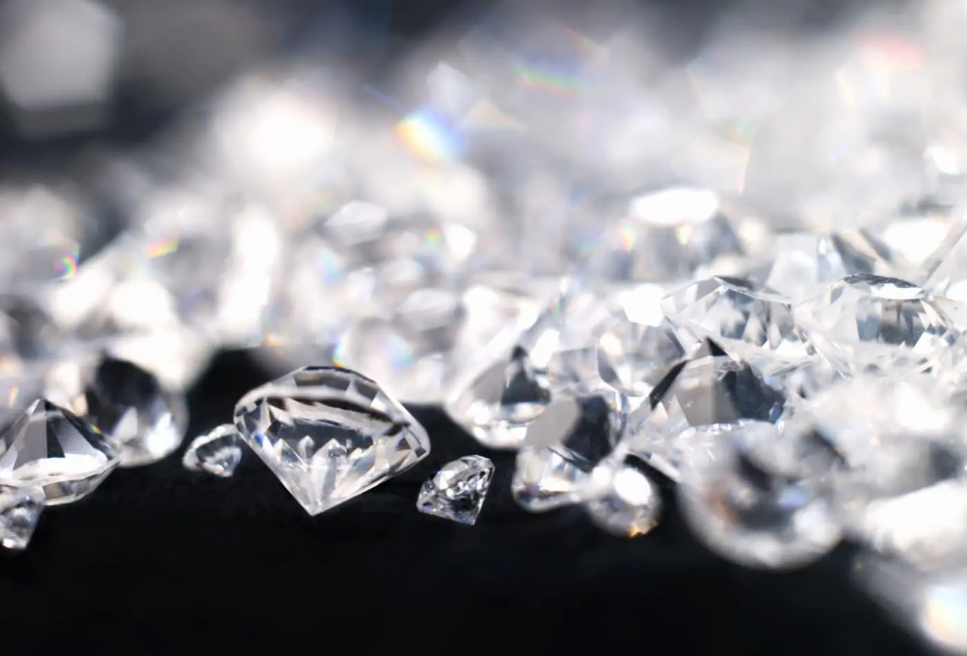 De Beers CEO sees stable natural diamond supply, decent industry