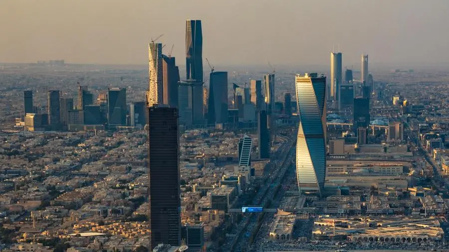 Riyadh advances KAFD road network project with installation of major bridges