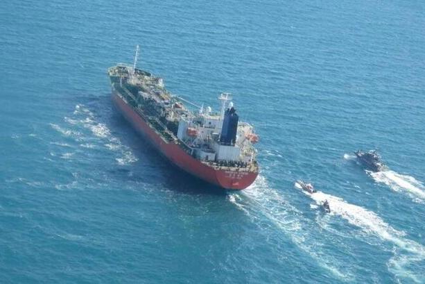 Iranian Oil Tanker “Richmond Voyager” Collides with Iranian Ship and Enters Oman’s Territorial Waters