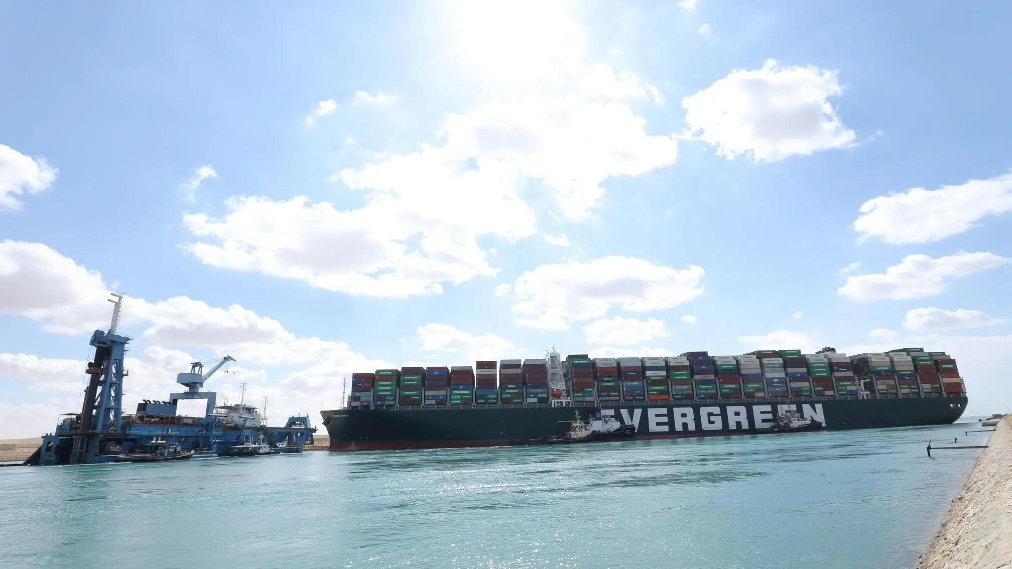 مصر: تطور جديد لسعر العملة والدولار تحت 52 جنيه