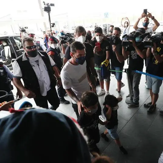 Messi arrives at Barcelona airport after confirming departure