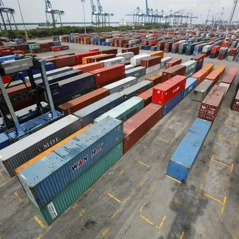 Malaysia's March exports fall 0.8% y/y