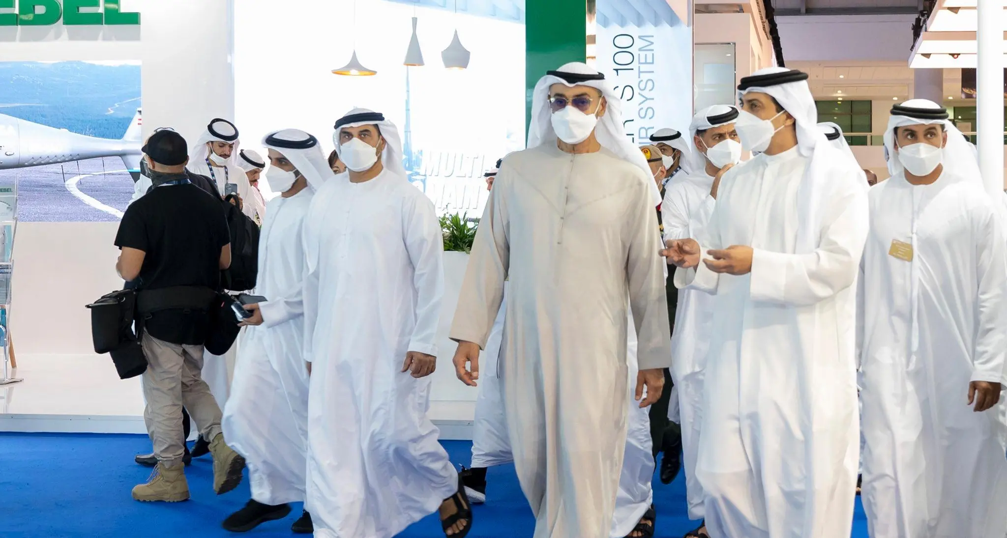 Sheikh Mohamed bin Zayed visits Dubai Airshow