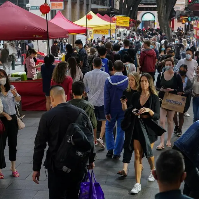 Australia starts 2022 with record COVID-19 cases