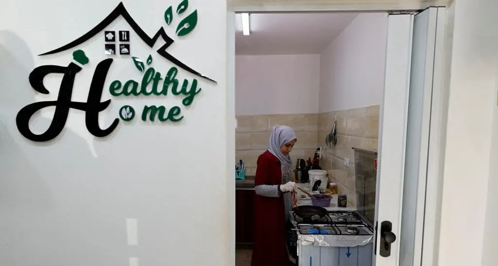 Gaza's first health food store offers sweet alternative for diabetics