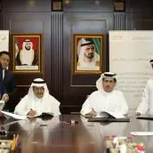هيئة كهرباء ومياه دبي توقع اتفاقيتي شراء الطاقة والشركاء مع الكونسورتيوم